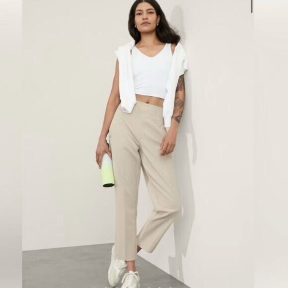 Athleta Endless High Rise Pant Size 6P - Picture 9 of 9